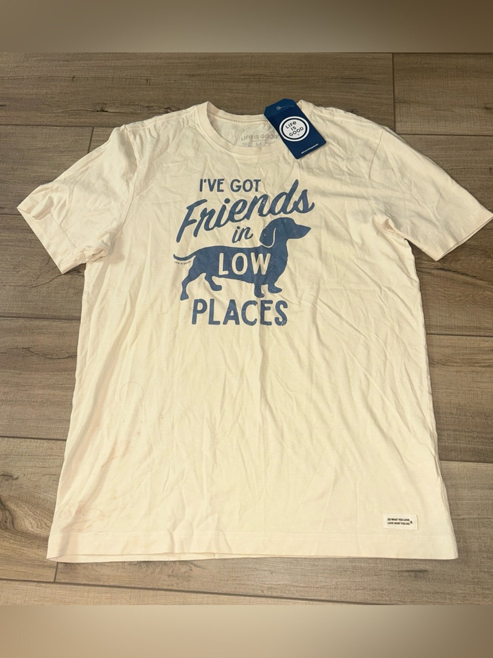 Life Is Good Friends in Low Places Dachshund Whimsy Dog Tee Beige Women M